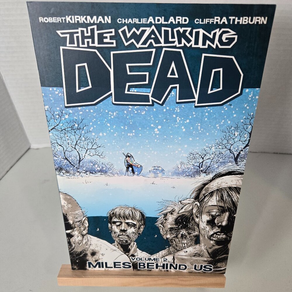 2 The Walking Dead Graphic Novels, Vol 2 and Vol. 3